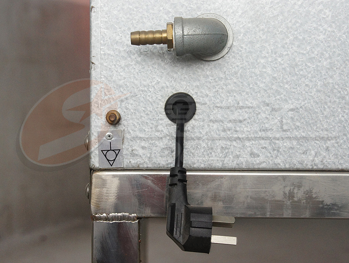 廣州賽思達(dá)豪華型二層四盤電腦版燃?xì)饪鞠?NFR-40HI管道與電源線 廣州賽思達(dá)豪華型二層四盤電腦版燃?xì)饪鞠?NFR-40HI管道與電源線