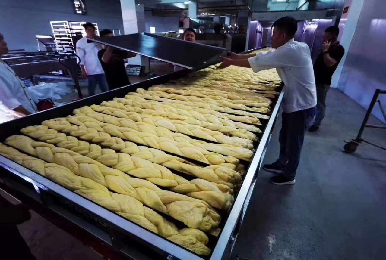 創(chuàng)吉尼斯世界紀(jì)錄&mdash;&mdash;賽思達(dá)隧道爐助力爸爸糖完成挑戰(zhàn)！